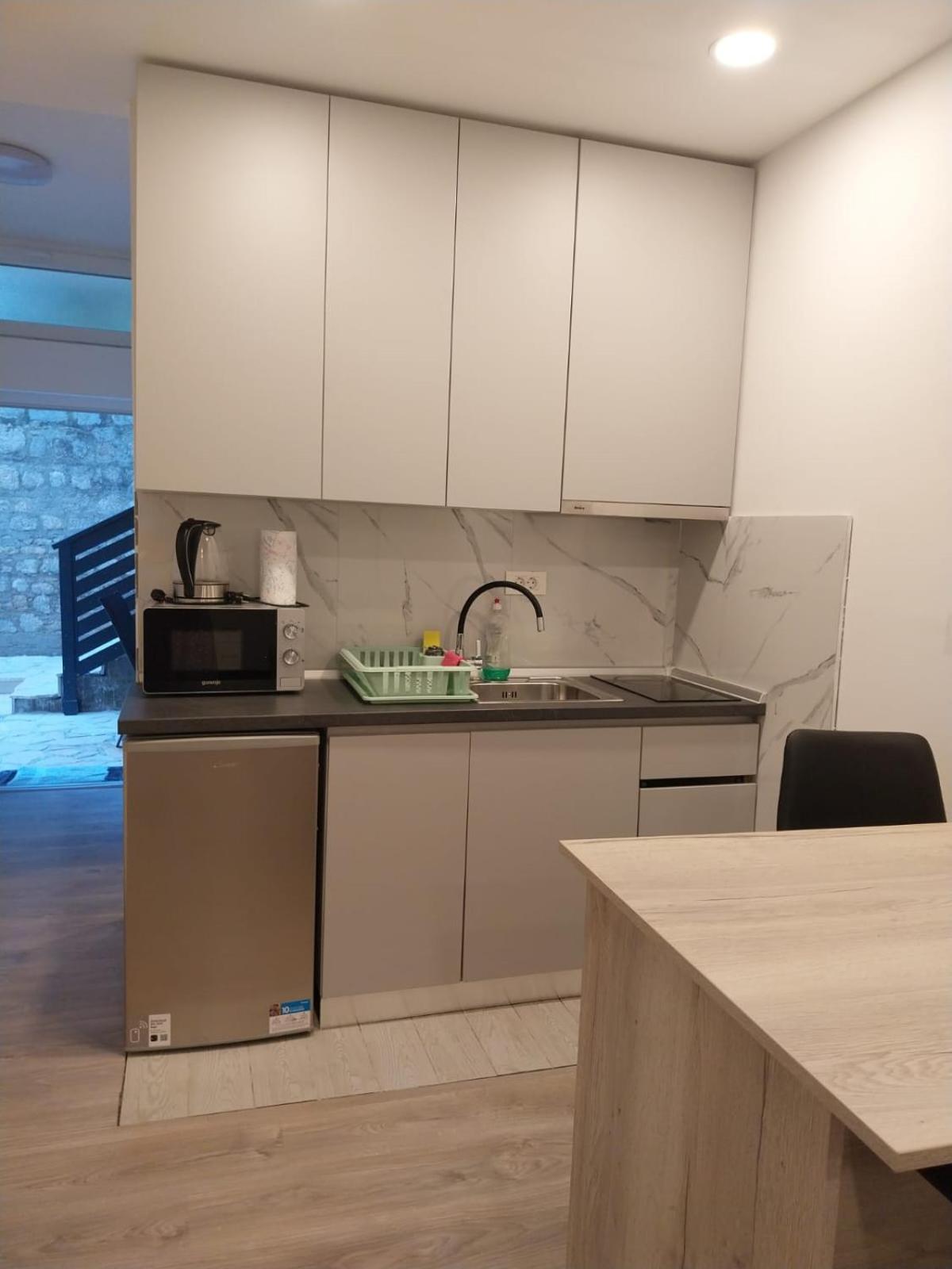 Peninsula Apartment
